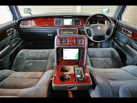 Toyota Century Interior 2018