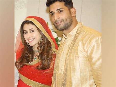 Urmila Matondkar not counting years of marriage, busy living it up with ...