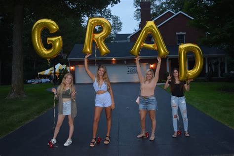 2020 high school graduation party ideas Graduation Party Outfits, Outdoor Graduation Parties ...