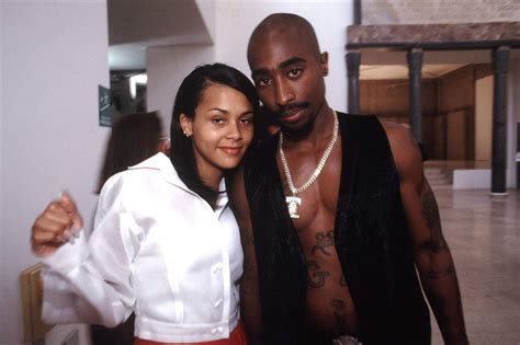 Tupac and his fiance in Milano, Italy. | Tupac shakur, Tupac, Aaliyah ...