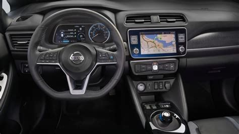 2020 Nissan Leaf Boasts New Tech and a Bigger Touch Screen - The News Wheel