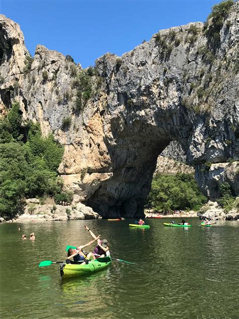 Canoë Kayak sur l'Ardèche avec KayaCorde activités encadrées en Ardèche