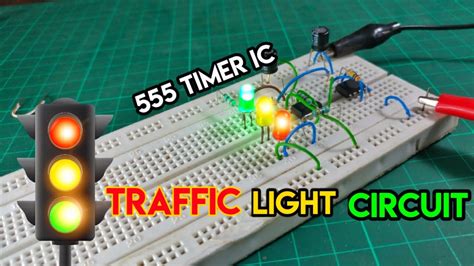 Traffic Light Circuit Using | 555 Timer IC | Led Projects. - YouTube