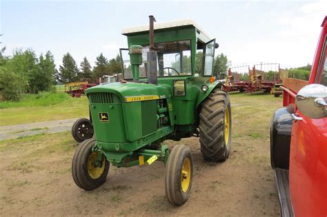 JOHN DEERE 3020 DIESEL TRACTOR