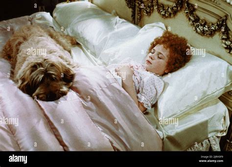 AILEEN QUINN, ANNIE, 1982 Stock Photo - Alamy