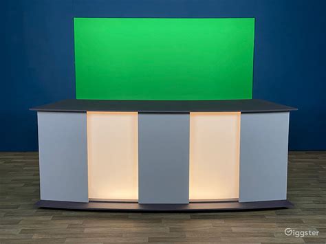 TV Newsroom Set | Rent this location on Giggster