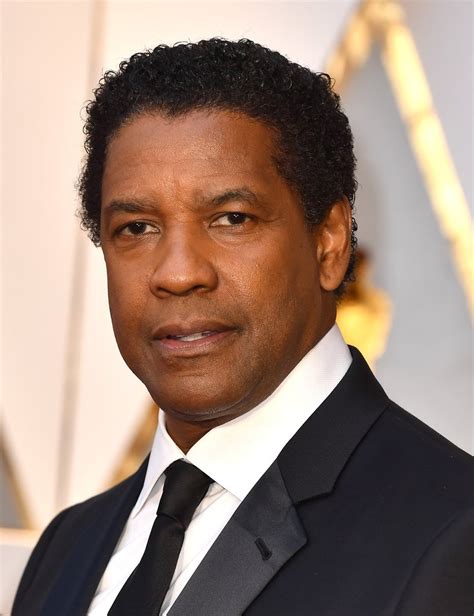 Denzel Washington Oscar 2017 Red Carpet Arrival: Oscars Red Carpet ...