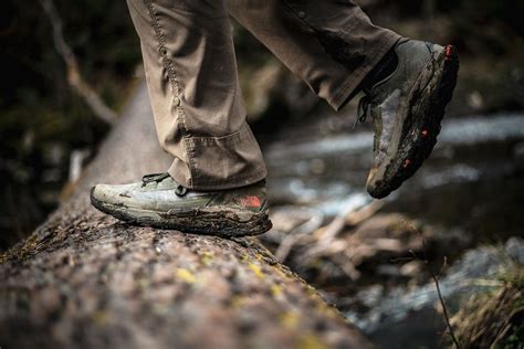 Best Shoes For Mountain Hiking - Buy and Slay