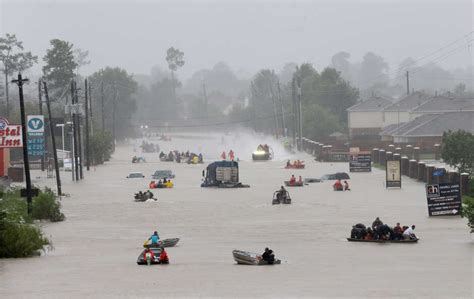 Then-and-now photos show how Hurricane Harvey flooded Houston neighborhoods - Houston Chronicle