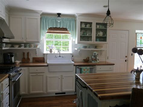 Cottage Kitchen Remodel | Dated Ranch Home kitchen remodel, … | Flickr