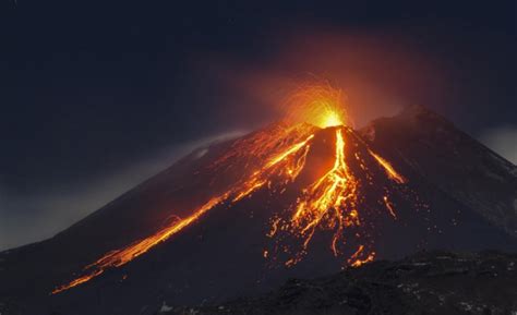 Mount Fuji’s Last Recorded Eruption Takes Place, in 1707 – On This Day