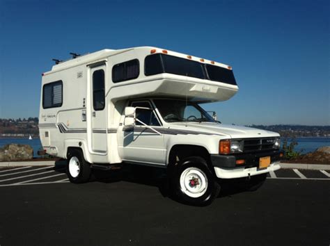 Toyota 4x4 Motorhome - reviews, prices, ratings with various photos