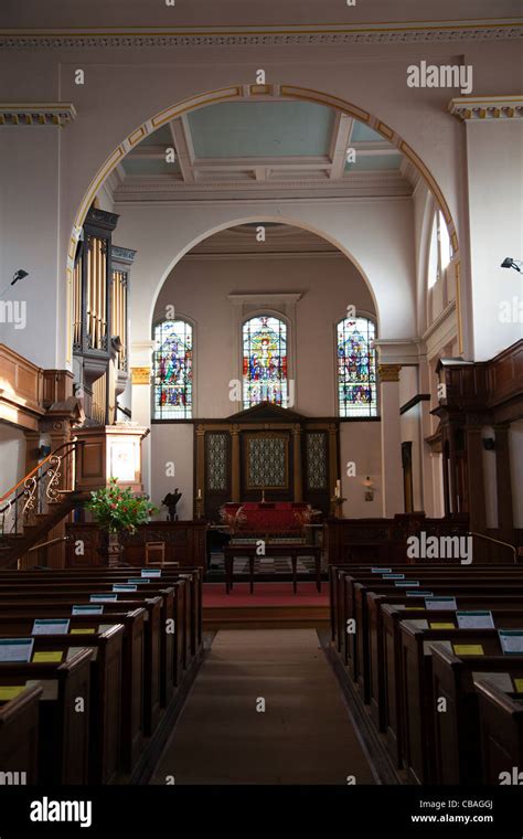 Holy Trinity Church Interior in Clapham Common Stock Photo - Alamy