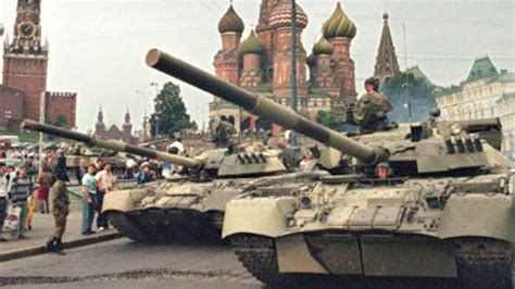 Coup of '91 - tank tracks to democracy — RT News