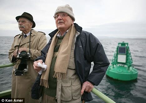 Survivor of U-boat attack is laid to rest in sunken battleship in which 800 of his comrades died ...