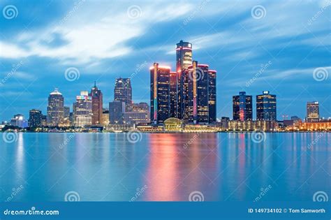 Detroit, Michigan Downtown Skyline Just after Sunset Editorial ...