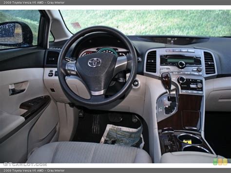 Gray Interior Dashboard for the 2009 Toyota Venza V6 AWD #76022454 | GTCarLot.com