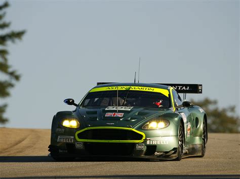 Aston Martin DBR9 - Wallpaper