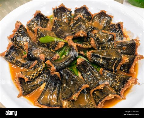 China snake food hi-res stock photography and images - Alamy