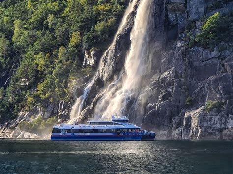 Lysefjord cruise from Stavanger - Rødne Fjord Cruise