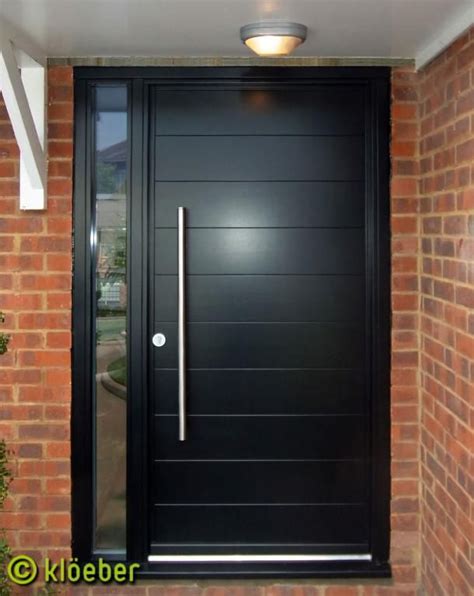 black front door - Google Search Front Door Porch, Front Door Entrance ...