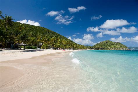 Peter Island Resort to Remain Closed for the Duration of 2018! | BVI Travel