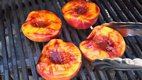 Easy Grilled Barbecue Peaches Recipe