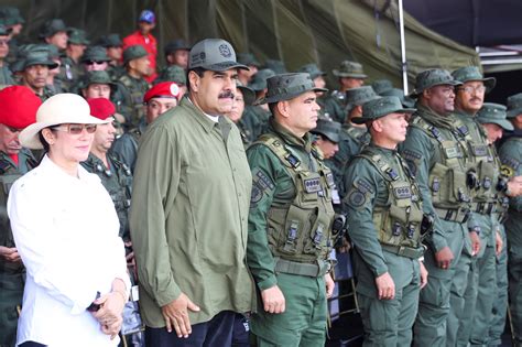 Por qué hay que dialogar con los militares en Venezuela – Español