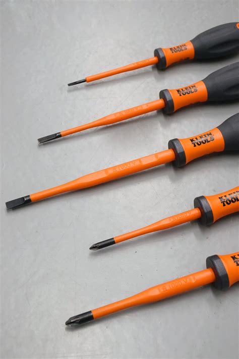 Klein Tools VDE Insulated 5 Piece Screwdriver Set Expert Review | EC4U