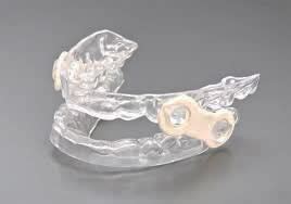 Can I use a snoring mouthpiece instead of a CPAP machine for sleep apnea?