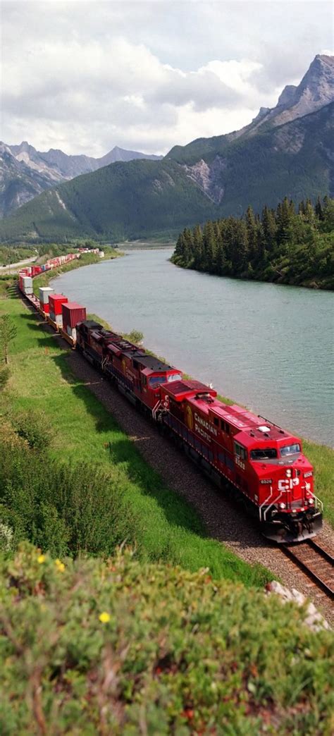 Take An Unforgettable World's Most Scenic Train Rides | Scenic train rides, Train rides, Train ...