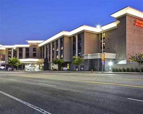 THE 10 BEST Burbank Hotel Deals (Apr 2022) - Tripadvisor