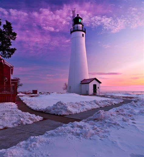 Light house - Port Huron, U.S. state of Michigan Lighthouse Painting, Lighthouse Pictures ...