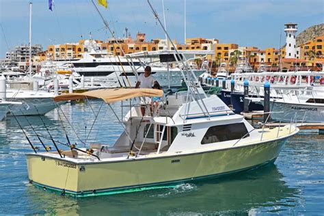 32' Blackfin - Cabo Fishing Charters