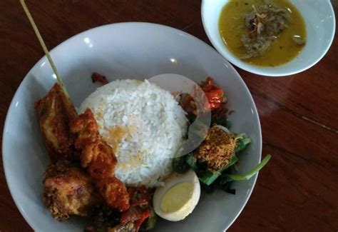 29 Tempat Makan Nasi Bali Terbaik di Bali - MenuKuliner.net