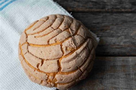 What Are Conchas? Mexico's Popular Breakfast Sweet Bread, Explained ...