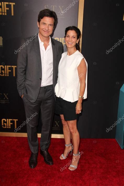 Jason Bateman, wife – Stock Editorial Photo © s_bukley #79919970