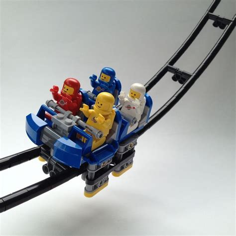 Classic Space Roller Coaster - WIP | Roller coaster, Lego technic ...