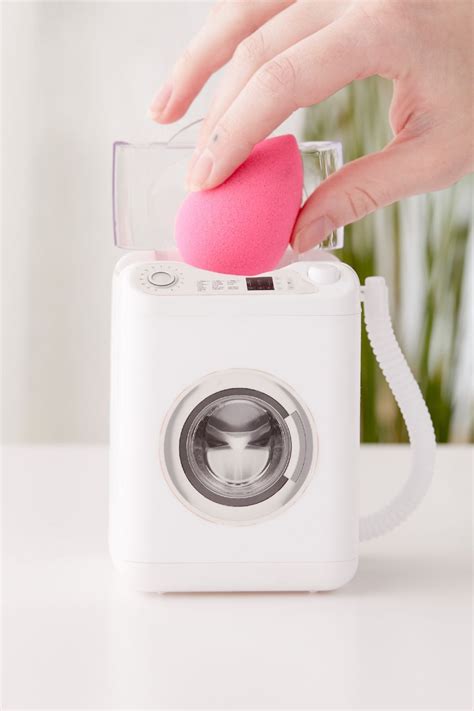 Beauty Washing Machine | Urban Outfitters in 2021 | Beauty gadgets, Beauty sponge, Beauty mirror