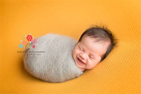 Top 8 Newborn Photography Poses - Pretty Presets for Lightroom