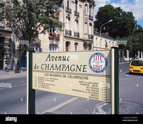 AVENUE DE CHAMPAGNE, EPERNAY, CHAMPAGNE-ARDENNE, FRANCE Stock Photo - Alamy