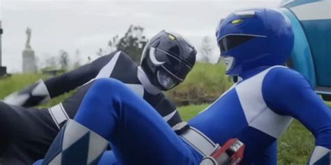 'Power Rangers' Reboot Trailer Pays Surprising Tribute to Deceased Actor - Inside the Magic