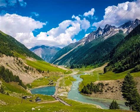 Top 3 places to visit in Kashmir