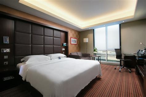 Radisson Blu Hotel - Dubai Media City in United Arab Emirates - Room ...