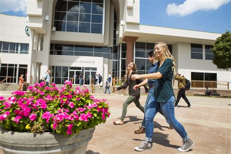 College Tours - Campus Tours