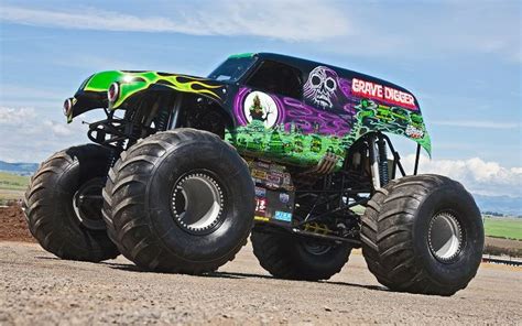 Grave Digger | Monster trucks, Monster truck cars, Monster truck theme