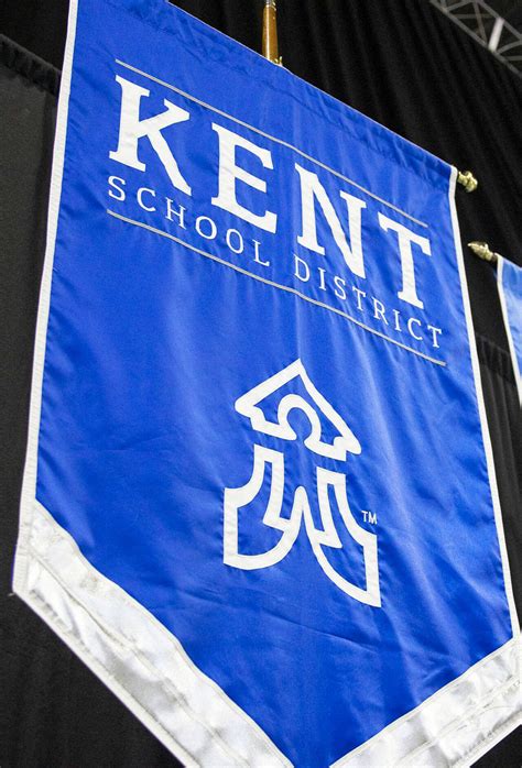 Office workers facing contract talk struggles with Kent School District | Kent Reporter