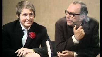 Morecambe and Wise sketches - YouTube