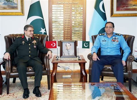 Deputy Chief of Turkish General Staff calls on Air Chief - PAF Falcons