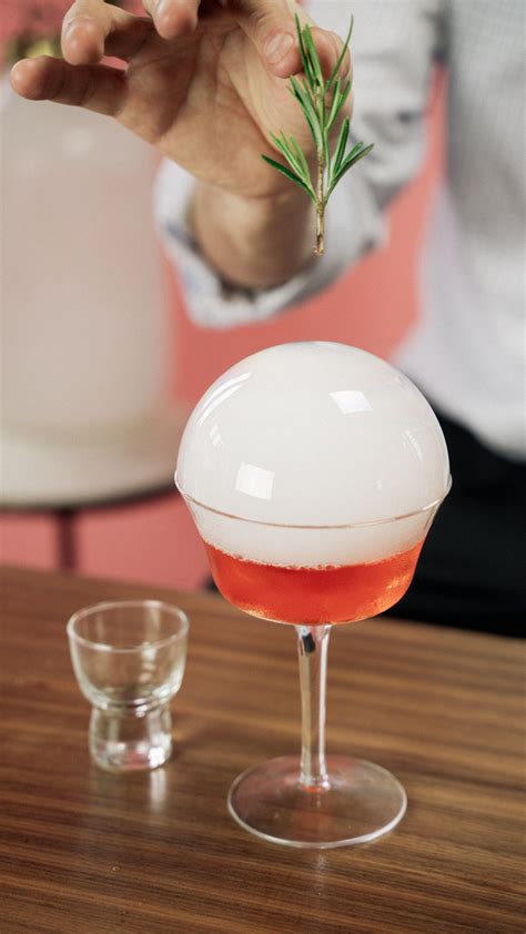 Smoke Bubbles Are Adding Aroma & Whimsy to Cocktails | Alcohol Professor